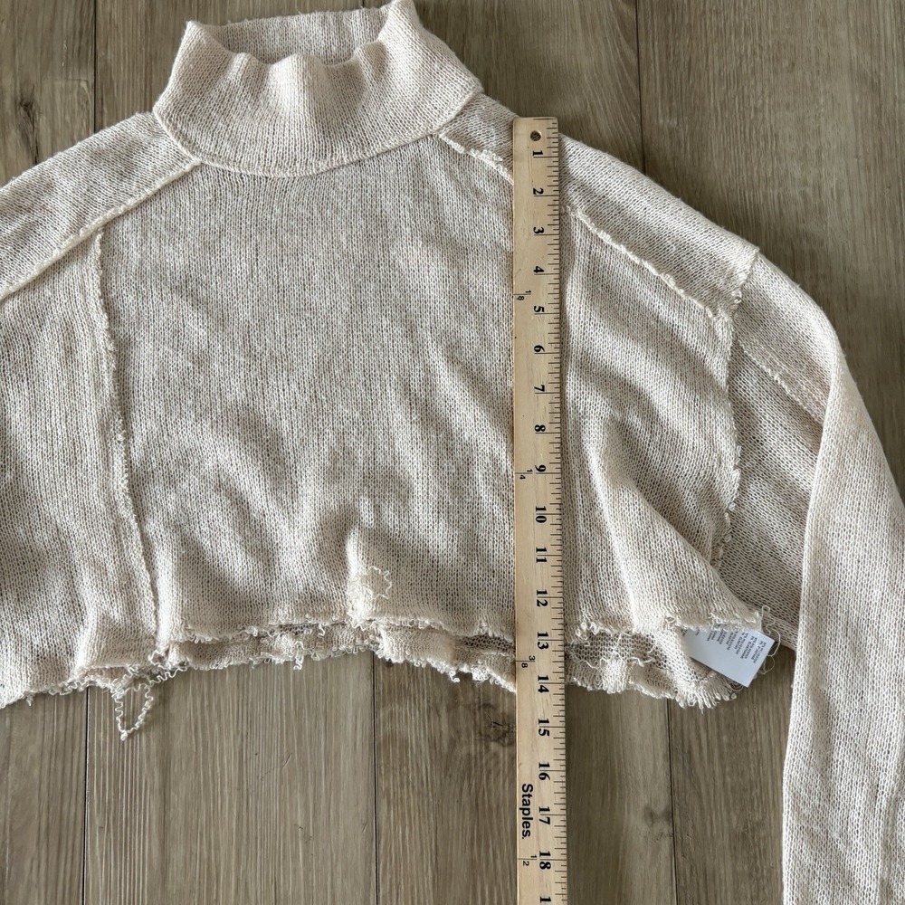 Urban Outfitters Beige Cropped Mock Neck Sweatshirt Small Lightweight Raw Hem - Picture 6 of 8